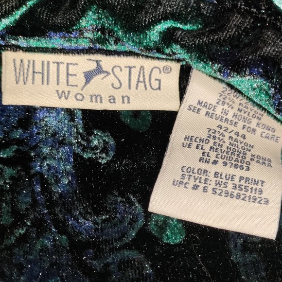 White Stag Woman - Beautiful Button Down - Picture 5 of 5